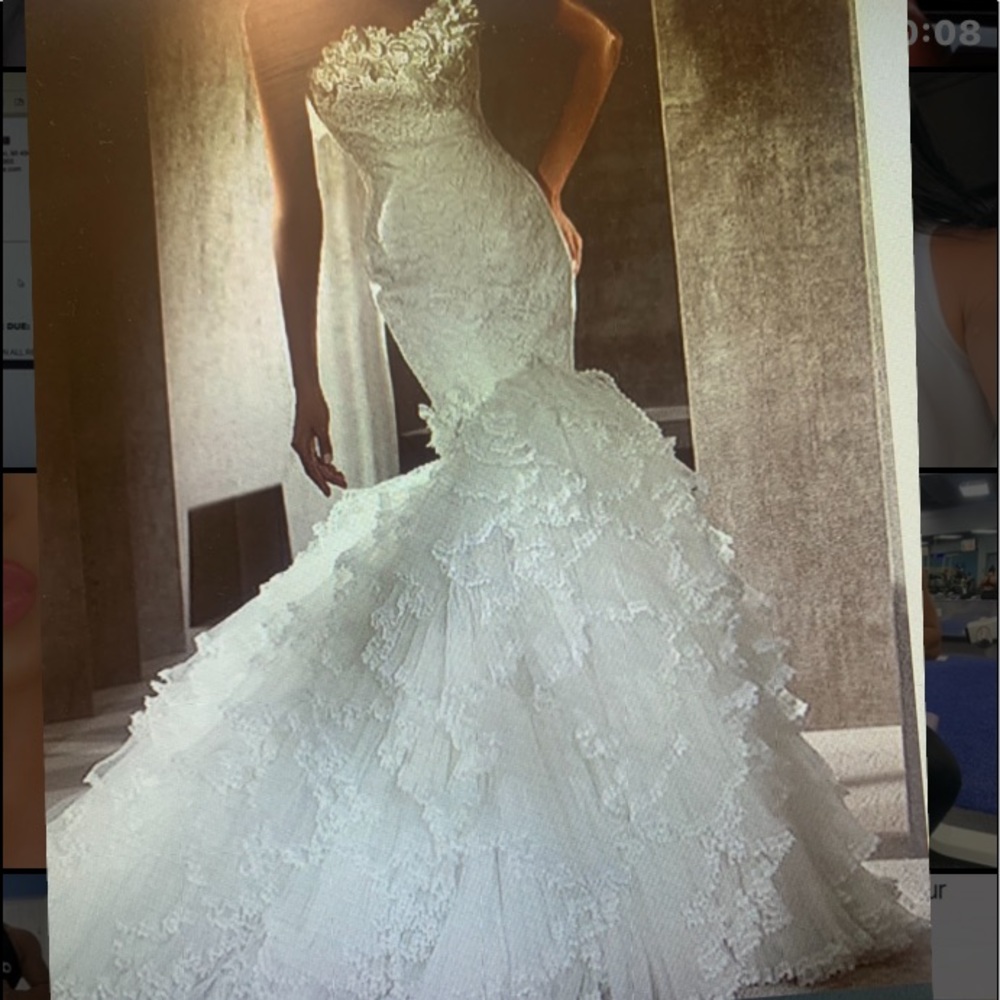 Ivory Pronovias Wedding Gown